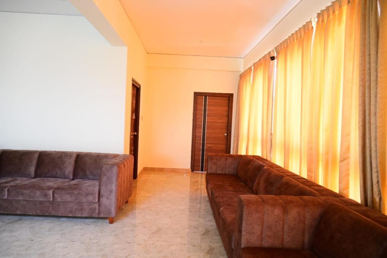 Kcg Residency Hotel Mysore Bagian luar foto