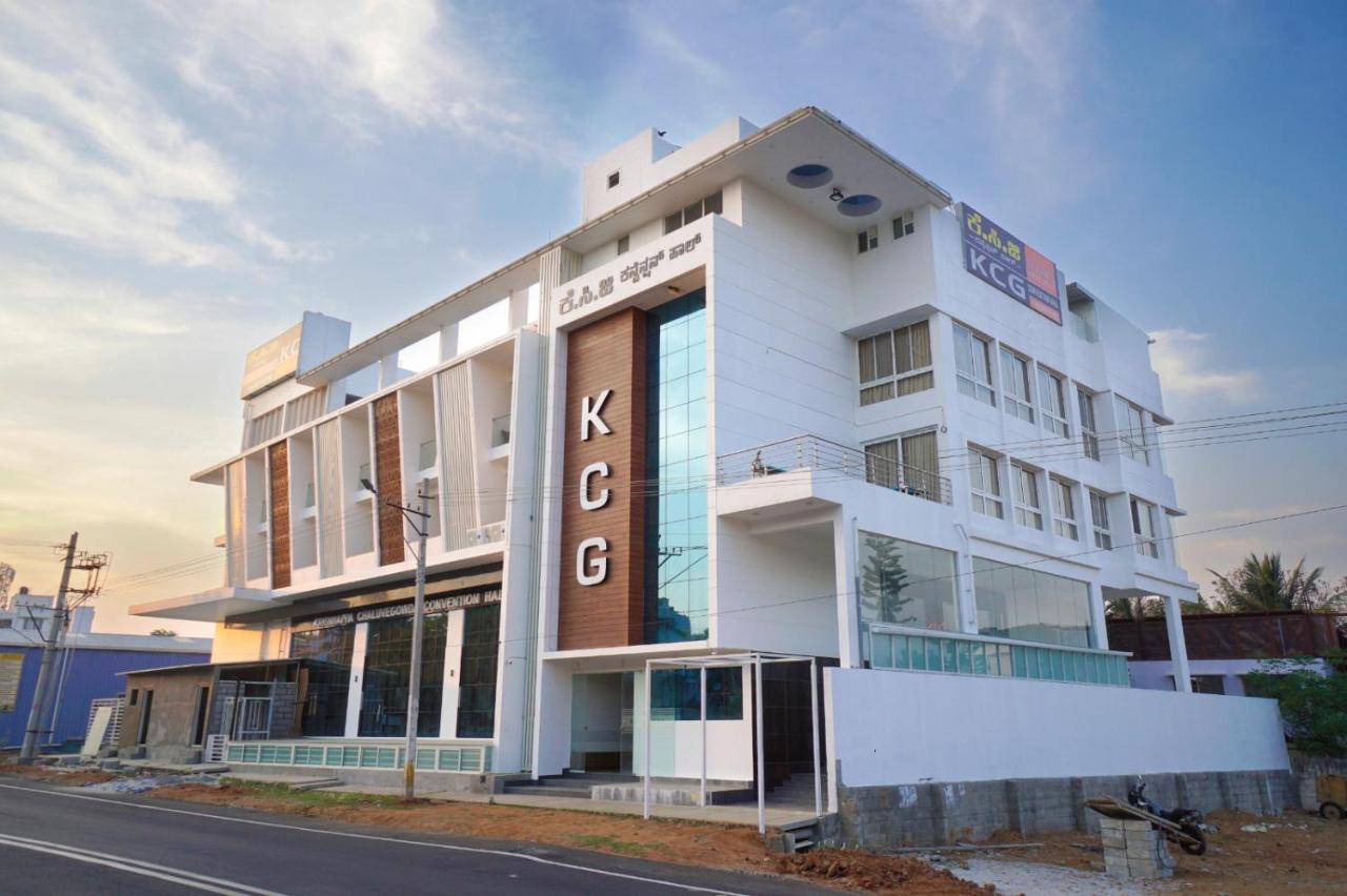 Kcg Residency Hotel Mysore Bagian luar foto